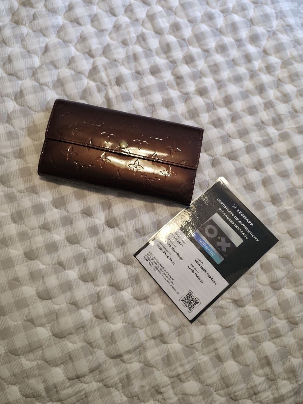 Authentic Louis Vuitton Vernis Wallet